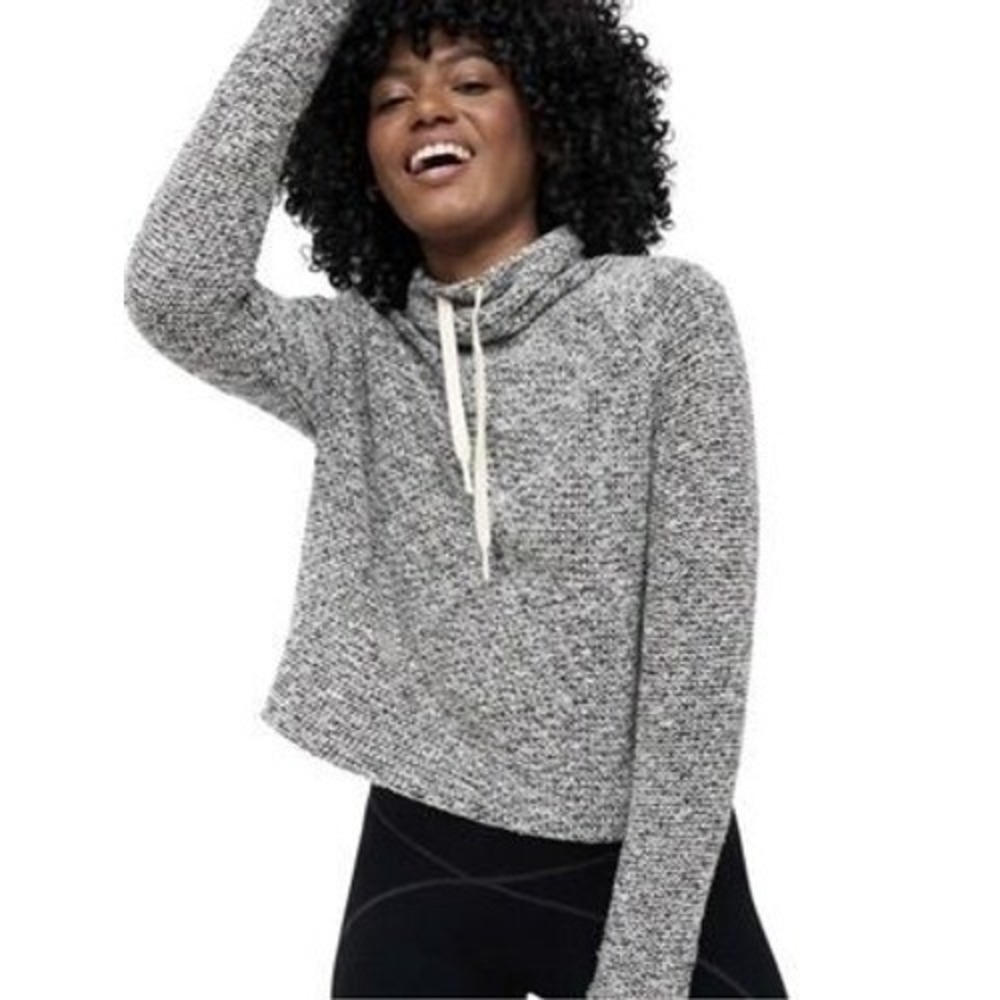 Aerie Mock Neck Sweatshirt Snowday Sz M Cropped Thumb Holes Cozy Preppy Coastal